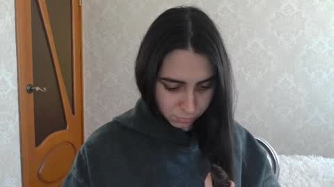 Snapshot of cute_strawberry_ chatting on 02-20-25, 12:47 cute_strawberry_ online show from 02-20-25, 12:47