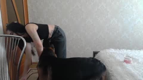 Snapshot of cute_strawberry_ chatting on 02-21-25, 12:17 cute_strawberry_ online show from 02-21-25, 12:17