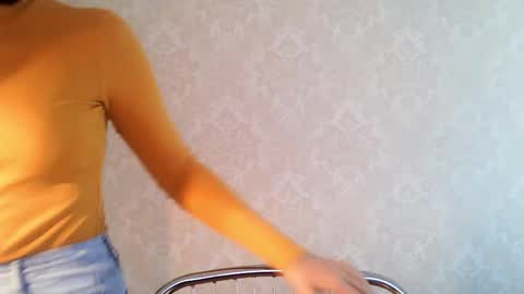 Snapshot of cute_strawberry_ chatting on 10-09-25, 08:12 cute_strawberry_ online show from 10-09-25, 08:12