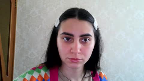 Snapshot of cute_strawberry_ chatting on 10-17-25, 08:28 cute_strawberry_ online show from 10-17-25, 08:28