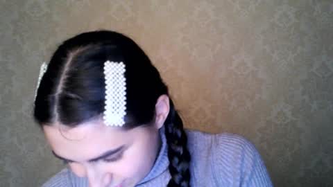 Snapshot of cute_strawberry_ chatting on 10-21-25, 06:41 cute_strawberry_ online show from 10-21-25, 06:41