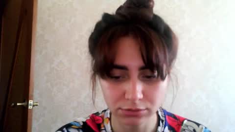 Snapshot of cute_strawberry_ chatting on 10-30-25, 08:05 cute_strawberry_ online show from 10-30-25, 08:05