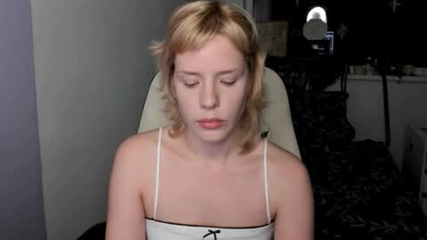 Amy online show from 10-05-25, 02:48