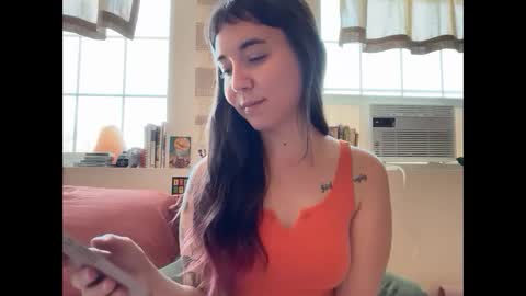 Snapshot of cuteballoons chatting on 09-11-25, 05:46 CuteBalloons online show from 09-11-25, 05:46