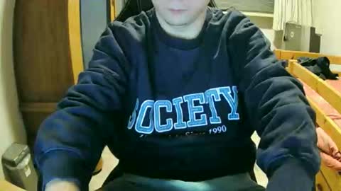 Snapshot of cuteboy090 chatting on 09-16-25, 04:08 Cuteboy090 online show from 09-16-25, 04:08