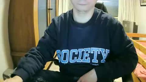 Snapshot of cuteboy090 chatting on 09-17-25, 01:13 Cuteboy090 online show from 09-17-25, 01:13