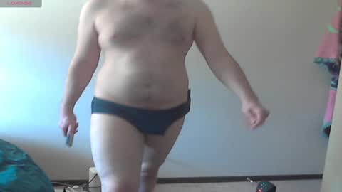 Snapshot of cuteboyexplosion chatting on 03-01-25, 06:00 Leroy online show from 03-01-25, 06:00