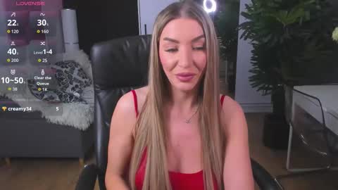 Snapshot of cutee_lexy chatting on 11-19-25, 01:44 Lexy online show from 11-19-25, 01:44