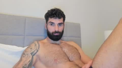 cuteeboy online show from 01-09-25, 03:47