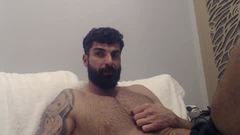 cuteeboy online show from 01-27-25, 09:55