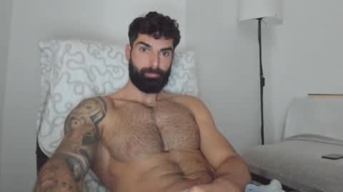 cuteeboy online show from 01-31-25, 08:43