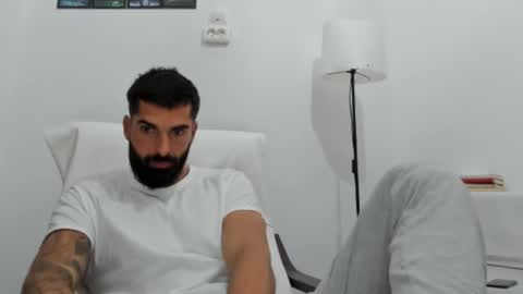 cuteeboy online show from 10-07-25, 03:42