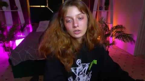 Foxy online show from 11-18-25, 02:54