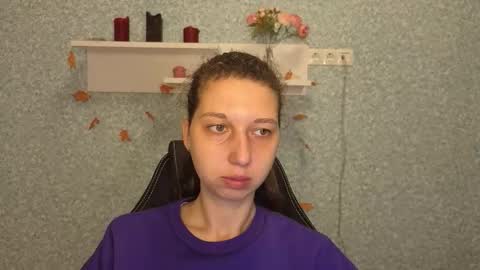 Elli online show from 11-29-25, 05:21