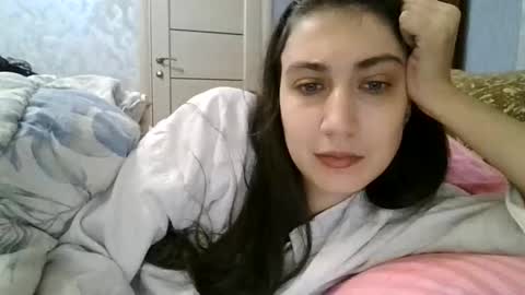Snapshot of cutekattie chatting on 10-22-25, 02:45 cutekattie online show from 10-22-25, 02:45