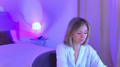 cutemirage online show from 11-02-25, 02:30