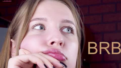 Rina online show from 11-07-25, 06:13