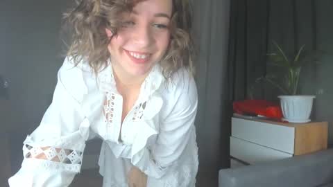 cutesmile sharon online show from 12-19-24, 01:39