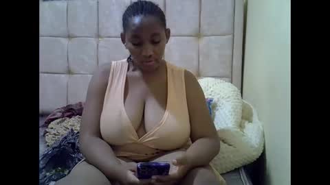 cutestebony1 online show from 10-07-25, 01:36