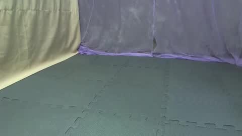 cutetinyasian143_ online show from 10-26-25, 03:23