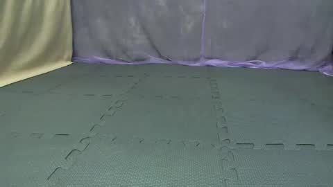 cutetinyasian143_ online show from 11-07-25, 05:29