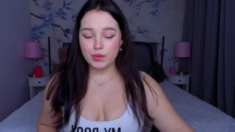 Nika  online show from 11-28-25, 11:07