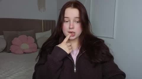 Nika  online show from 02-08-26, 01:58