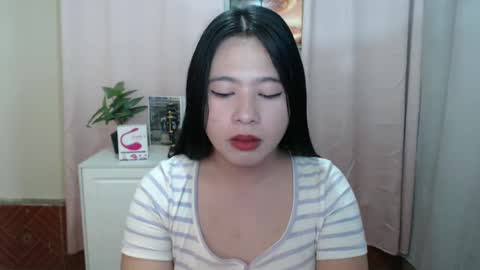 Snapshot of cutie_asianwoman chatting on 12-17-24, 08:43 cutie_asianwoman online show from 12-17-24, 08:43
