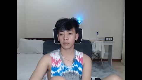 Snapshot of cutie_cumshow chatting on 10-25-25, 12:13 Neil Taylor online show from 10-25-25, 12:13