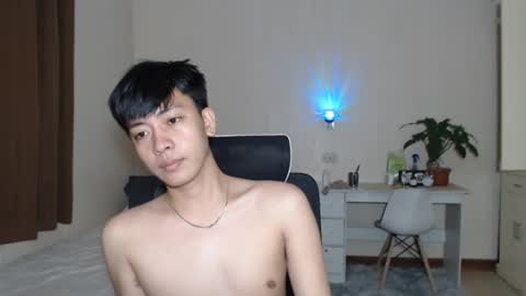 Snapshot of cutie_cumshow chatting on 10-28-25, 10:45 Neil Taylor online show from 10-28-25, 10:45