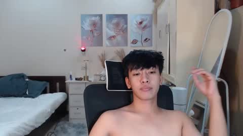 Snapshot of cutie_cumshow chatting on 11-12-25, 06:52 Neil Taylor online show from 11-12-25, 06:52