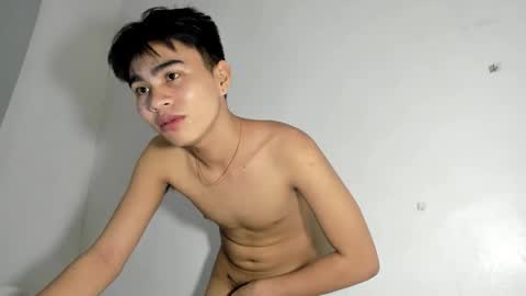 Snapshot of cutie_luwi chatting on 10-26-25, 09:42 luwi online show from 10-26-25, 09:42