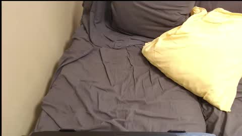 Snapshot of cutie_peach chatting on 10-19-25, 12:06 cutie_peach online show from 10-19-25, 12:06