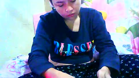 cutie_pie02 online show from 03-16-26, 12:27