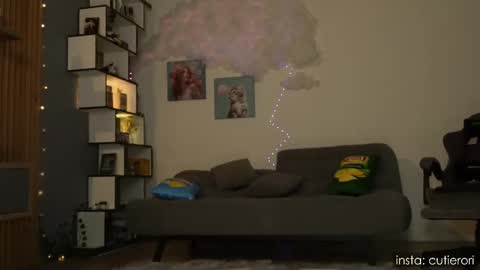 Rori  Instagram cutierori  online show from 10-01-25, 03:12