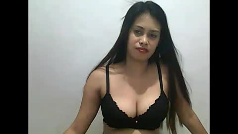 Snapshot of cutietrina chatting on 12-07-24, 04:14 CutieTrina online show from 12-07-24, 04:14