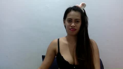 Snapshot of cutietrina chatting on 12-19-24, 10:21 CutieTrina online show from 12-19-24, 10:21