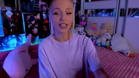 Nora online show from 03-06-25, 09:20