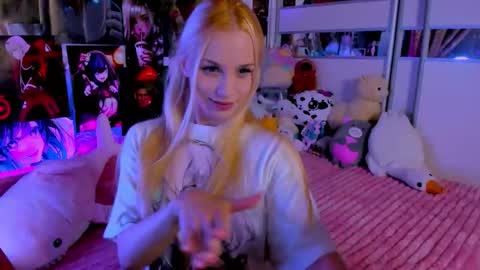 Nora online show from 09-13-25, 08:19