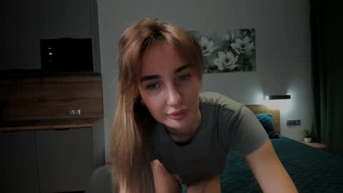 CuttieChloe online show from 01-30-25, 09:36