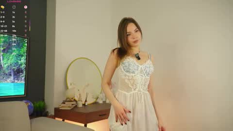 Cwen online show from 10-17-25, 09:39