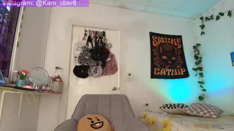 Snapshot of cybercami chatting on 09-24-25, 03:48 Camila online show from 09-24-25, 03:48