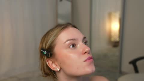 EMILY online show from 02-05-25, 05:31