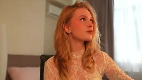 EMILY online show from 09-28-25, 01:16