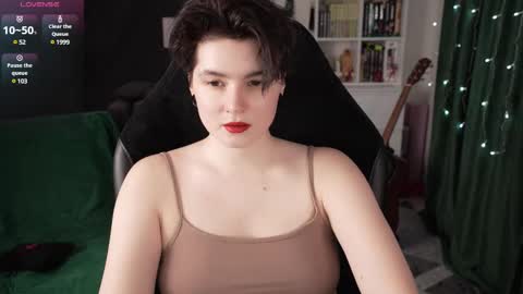Helen Blossom online show from 02-19-25, 08:10