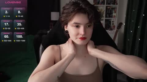 Helen Blossom online show from 11-10-25, 01:21