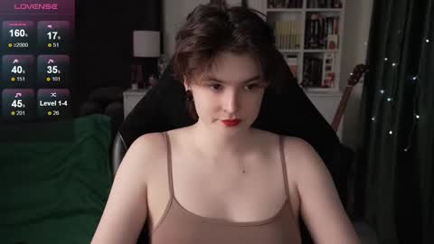 Helen Blossom online show from 11-26-25, 08:32