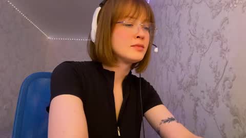 Snapshot of cyndidonnelly chatting on 04-15-26, 03:13 Sidny online show from 04-15-26, 03:13