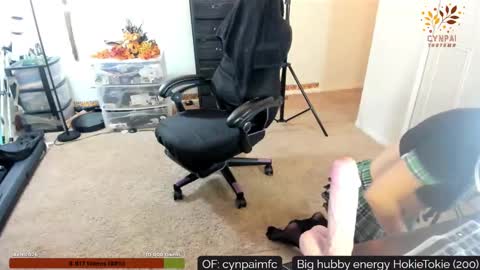 Snapshot of cynpai chatting on 11-17-25, 04:40 Cynpai online show from 11-17-25, 04:40