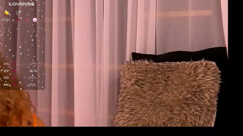 Snapshot of cynthiawest chatting on 10-13-25, 03:17 Ivy online show from 10-13-25, 03:17